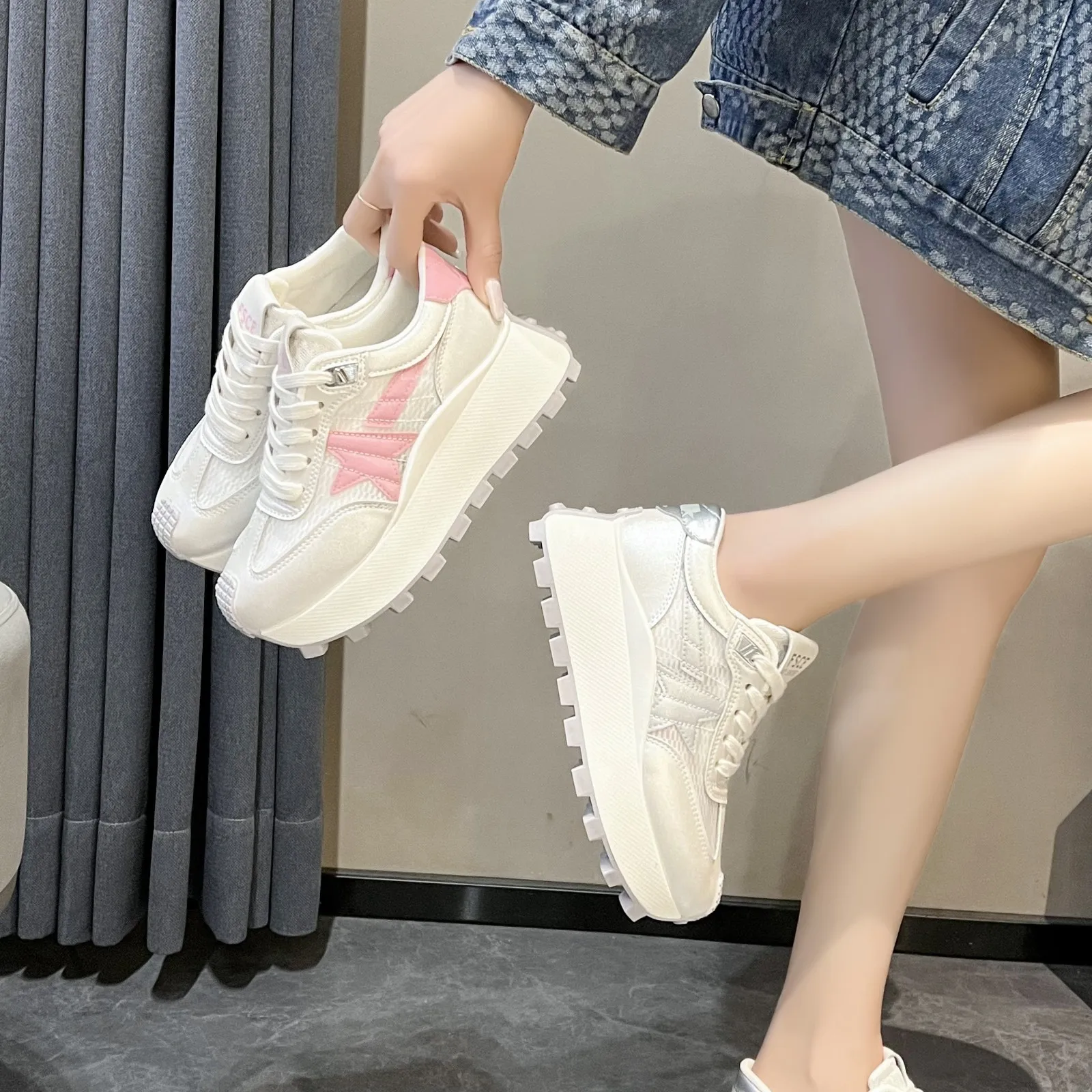 Explosive Platform Daddy Shoes Female Summer Small Man New Mesh Surface Breathable Casual Sports Shoes