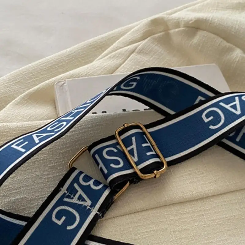 

Женский хербатный кожа кожа кросс -кубика сумка для мессенджера широкий бретель для ремня для плеча 20CA 20CA