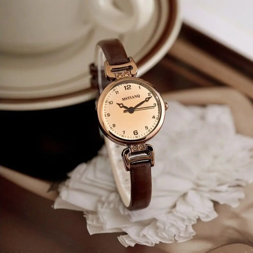 High Quality Retro Quartz Watch PU Leather Strap Casual Wristwatch Round Dial Watches Women