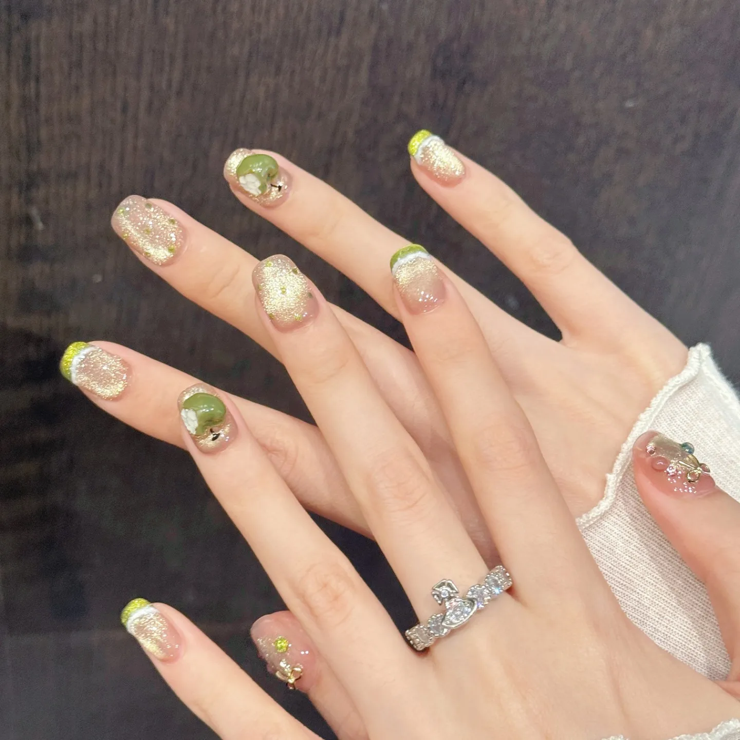 10pcs Pure Hand Pressed Short Coffin Nail Art, Beautiful Fake Nails,Shiny Pink Gold Cat's Eye Apple, Suitable For Women To Use