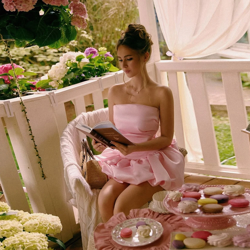 

High Neck Lace Pageant Dress with Long Train Glitter Sequins Appliques Women's Formal Party Dresses See Thru Crystals Prom Gowns