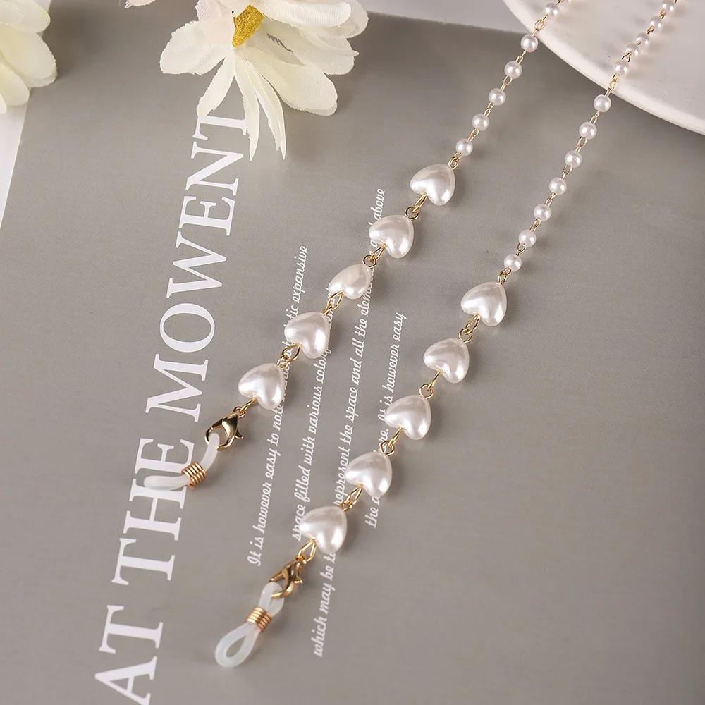 Modische und vielseitige, farbige Brillenkette in Herzform, ideal für den täglichen Gebrauch im Freien. – Detail 10
