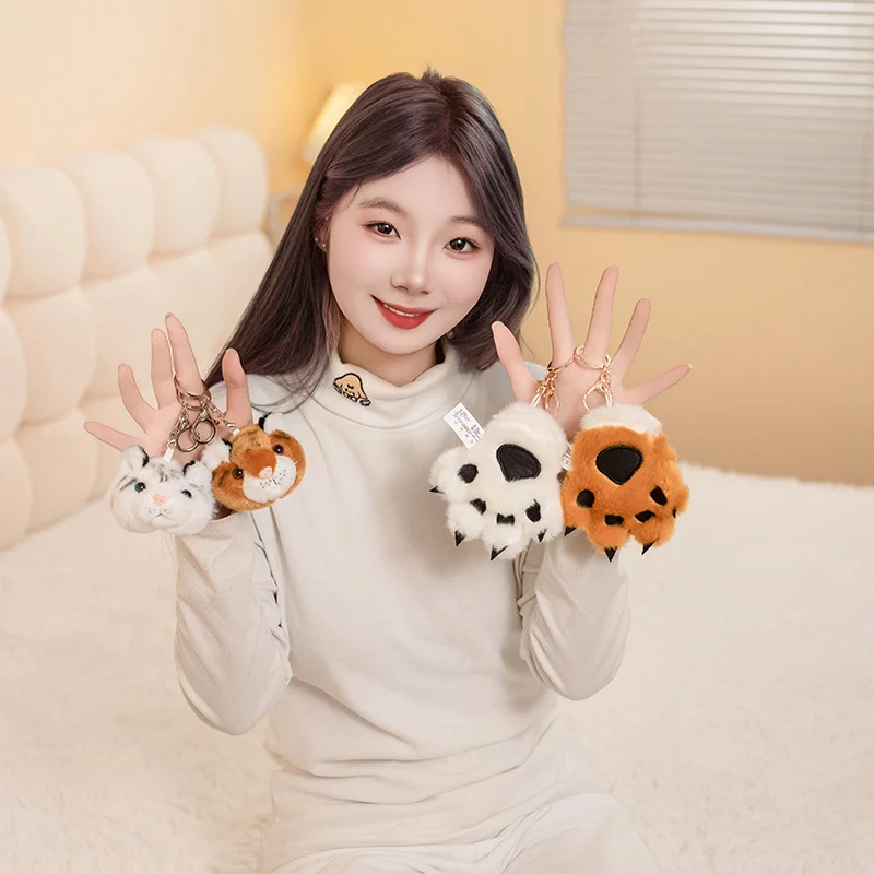 かわいい虎の頭の爪のぬいぐるみペンダント、ぬいぐるみおもちゃ、バッグアクセサリー、キーホルダーペンダント、バッグ、車のペンダント、バックパック、携帯電話のぬいぐるみキーホルダー