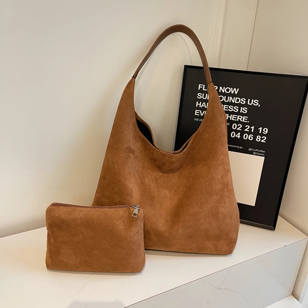 

Women Suede Shoulder Bag Large Capacity Bucket Bag Trendy Retro Handbag with Pocket for Work Travel Shopping