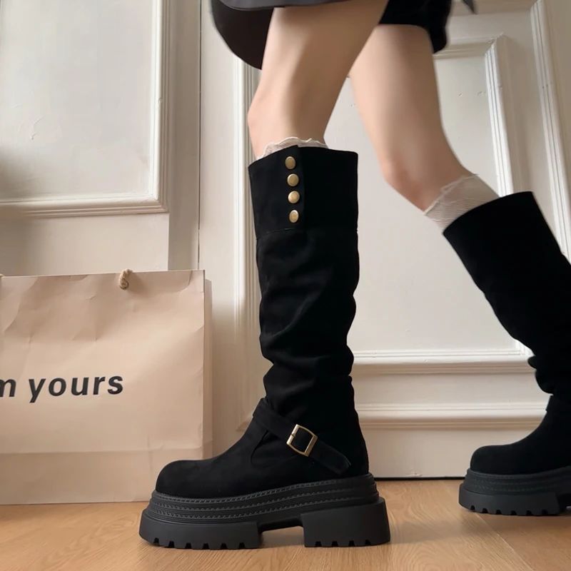 Retro Ruched Leather Long Boots for 2026 Winter, Fashionable and Versatile Style Round Head Platform Thick-soled Women's Boots