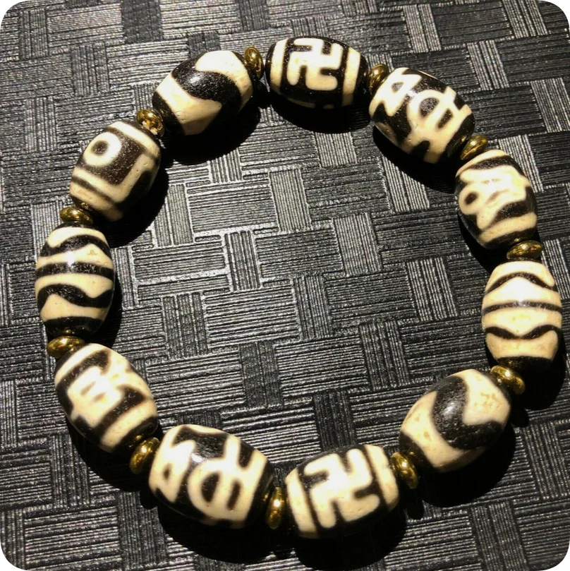 Magic Tibetan Old Agate Various patterns Totem dZi Bead Bracelet 12*18mm C789