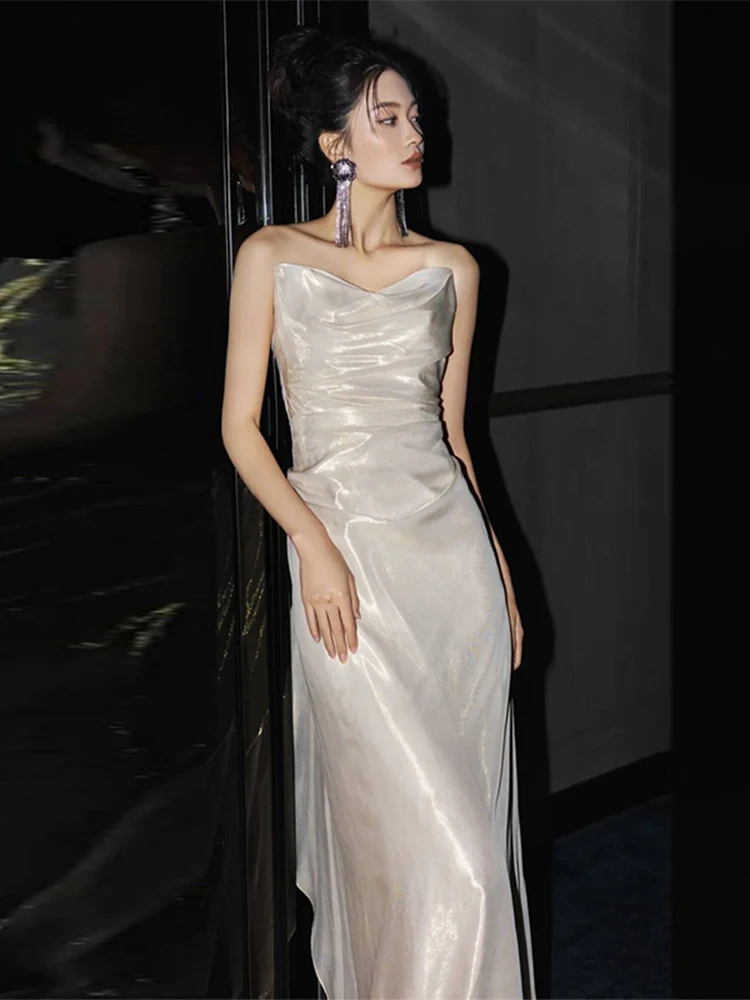 

Elegant Simple White Bridal Gown Lightweight Wedding Morning Robe for Bridesmaid Female Guest Dress Zipper Waist Cutting