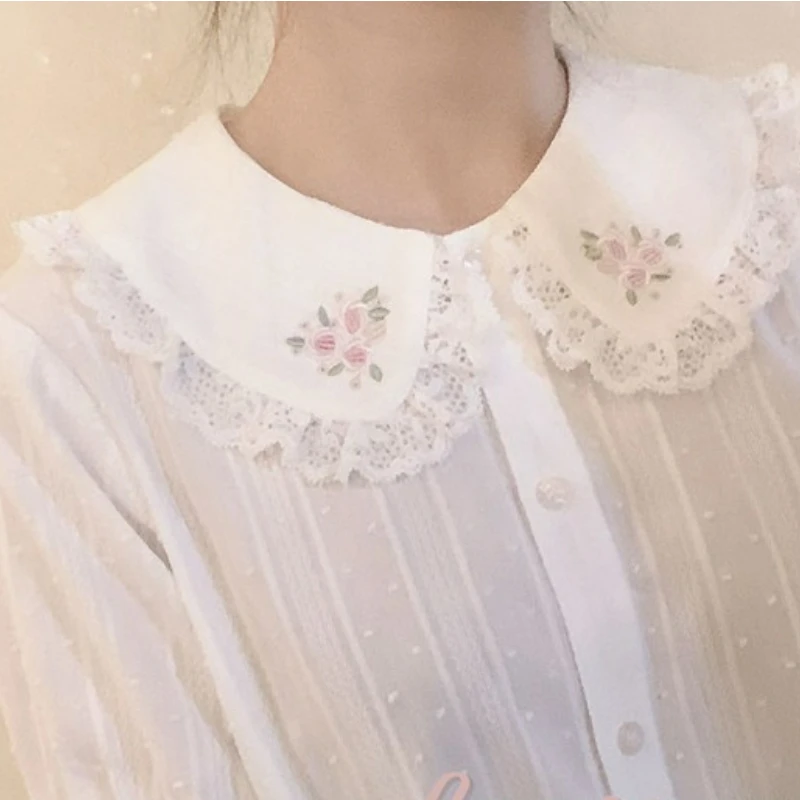 Blusas Mujer De Moda 2024 Vintage Peter Pan Collar Embroidery Flower Kawaii Shirts  Single-breasted Age Reducing Lace Blouses