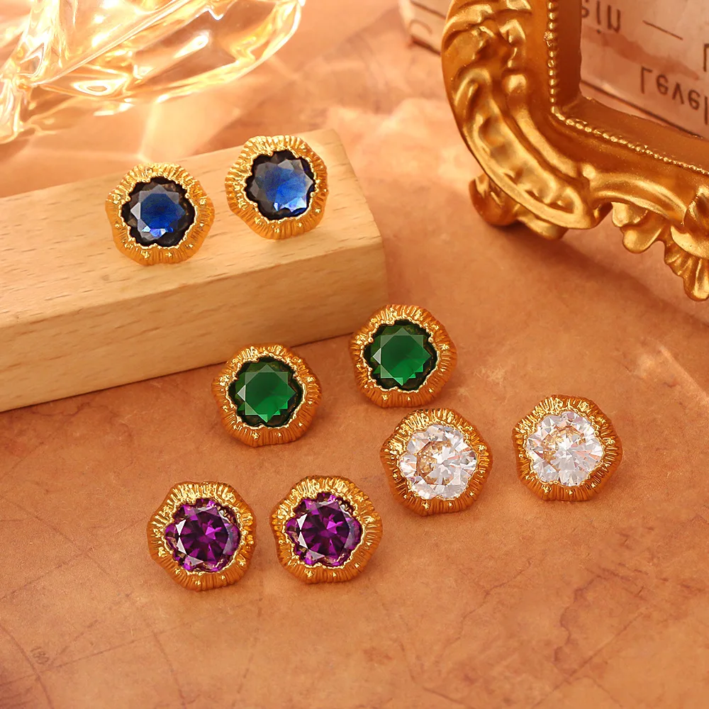 

Fashionable and simple ultra-shiny zircon earrings, light luxury, high-end and versatile earrings, geometric irregular earrings