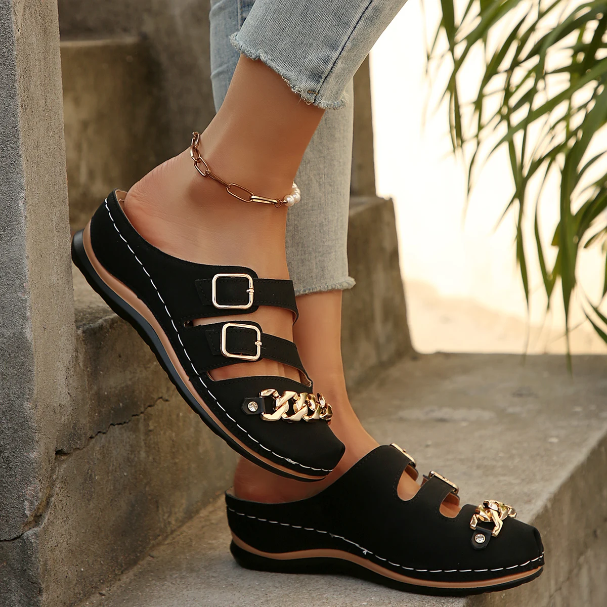 Thick Heel Sandals Women New Style Beach Slippers Belt Buckle Slip-On Casual Leather Shoes Fish Mouth Shape Summer Shoes