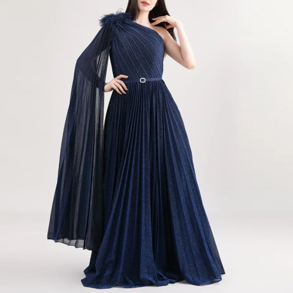 

Индивидуальное темно-синее вечернее платье на одно плечо, плиссированное вечернее платье с одним накидкой и рукавами, трапециевидное платье макси с перьями для женщин