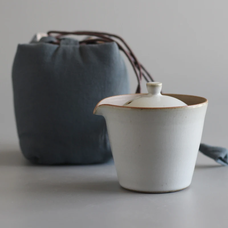 

Набор для чайной церемонии Гунфу из керамики ручной работы из Цзиндэчжэня, портативный, в японском стиле, на две чашки, удобный для путешествий, для двоих.