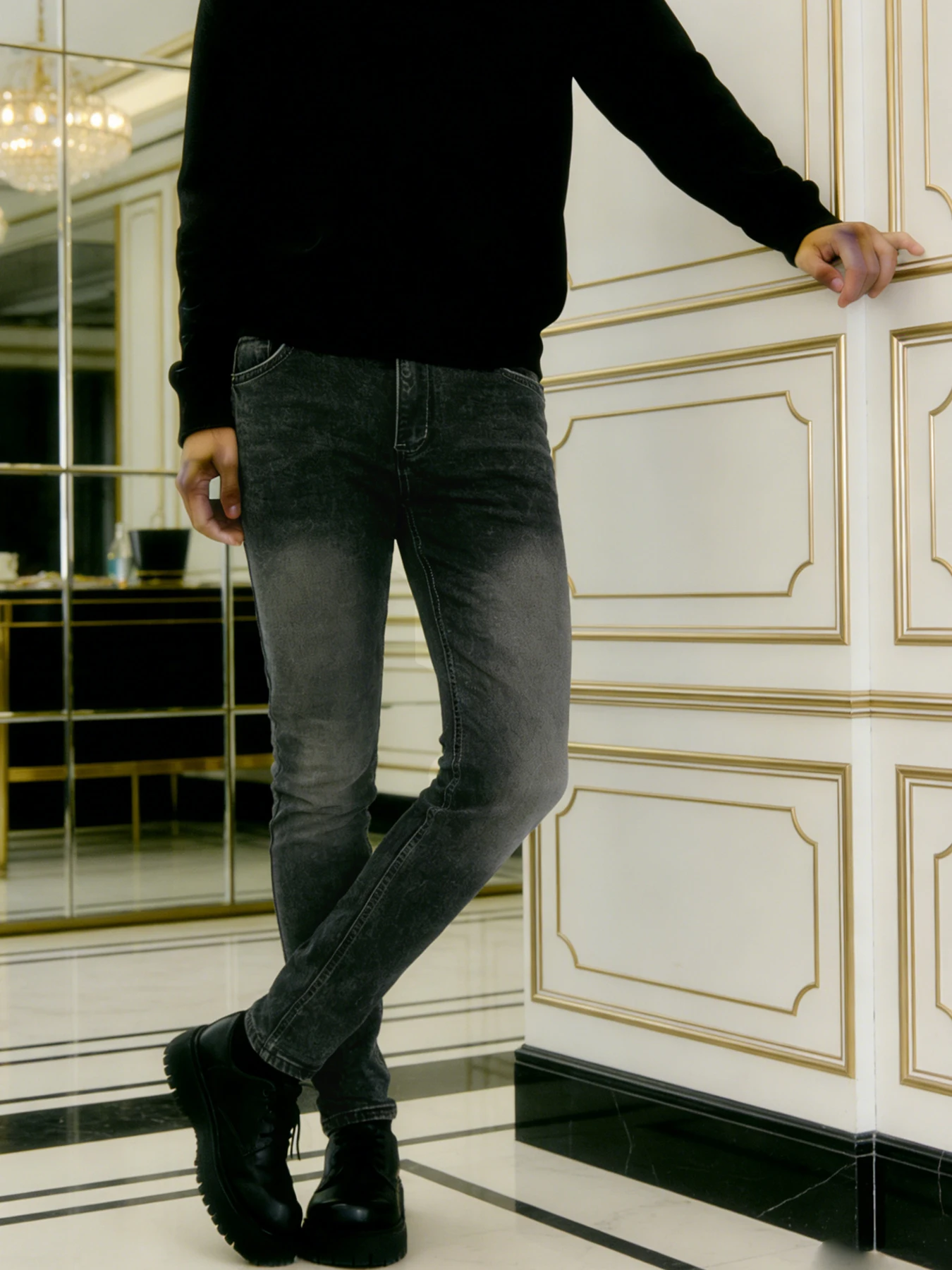 

Мужские джинсы в корейском минималистичном стиле, зауженного кроя, эластичные и приятные к телу, универсальные брюки прямого кроя для повседневной носки.