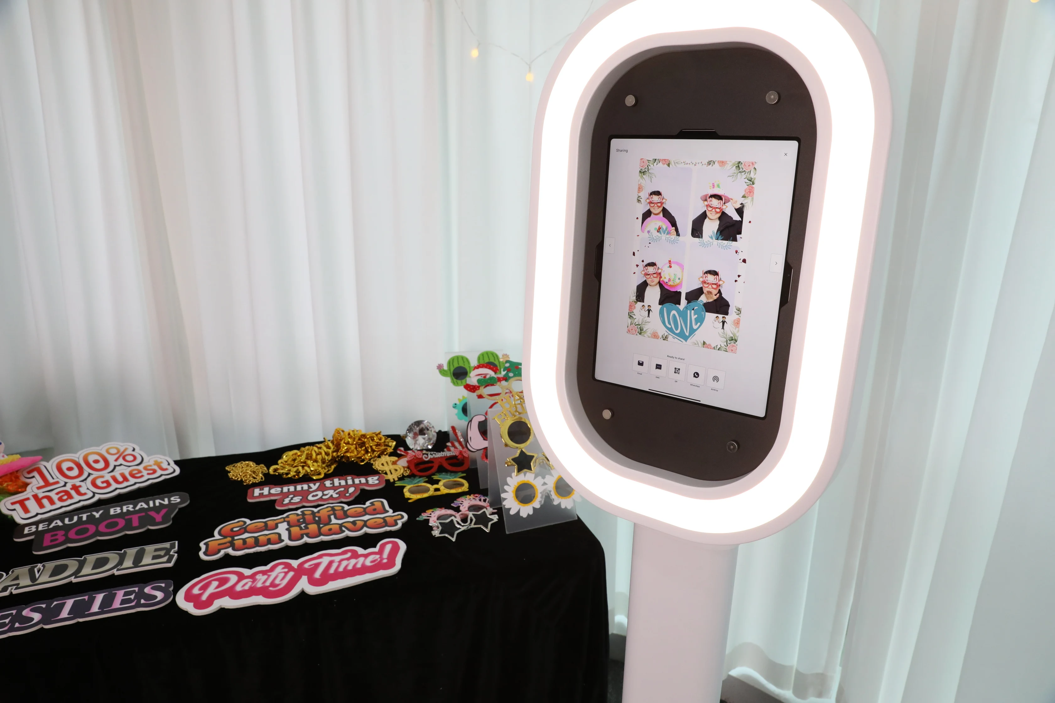 Party Supplies Style Oval Photobooth 10.2-13 Inch iPad DSLR Camera Printer Flash Light Wedding Photo Booth Self-Service