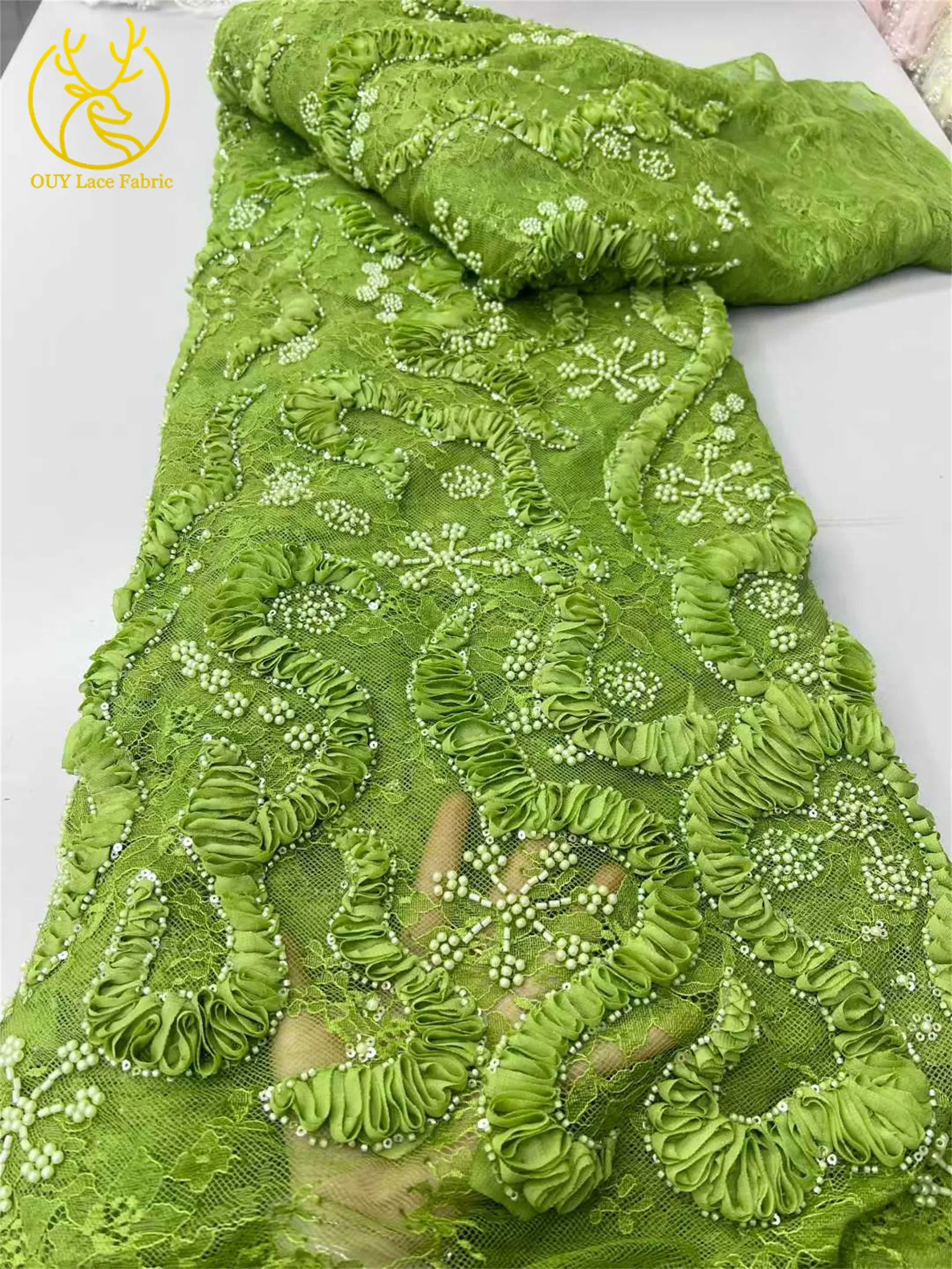 Goldgelber afrikanischer 3D-Spitzenstoff 2026 Hochwertiger nigerianischer Mesh-Perlen-Pailletten-Spitzenstoff für Frauen, Party, Hochzeitskleider – Detail 3