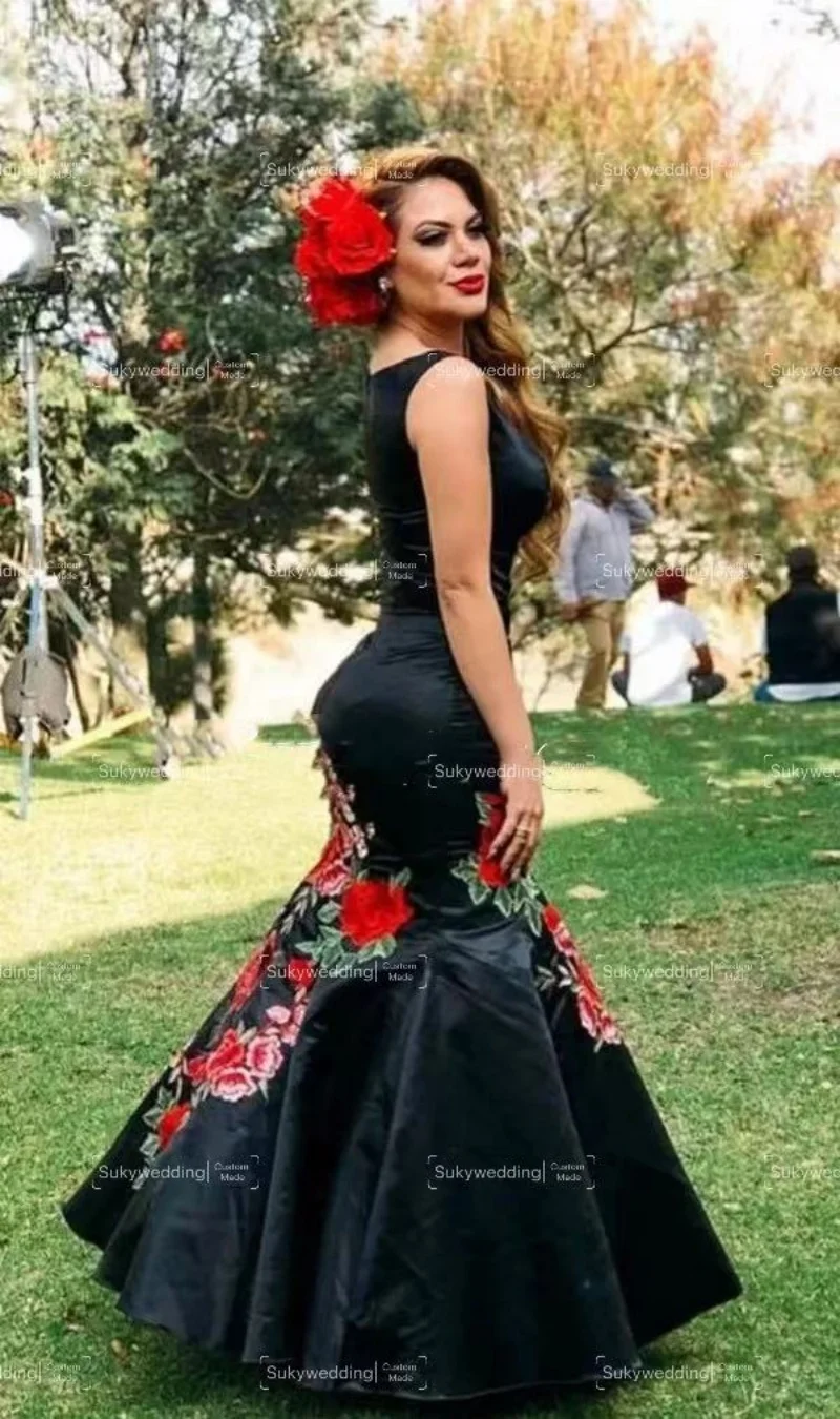 Black  Floral Embroidery Mermaid Prom Occasion Dresses Mexican Charro Bateau Zipper Evening Graduation Gowns Customized