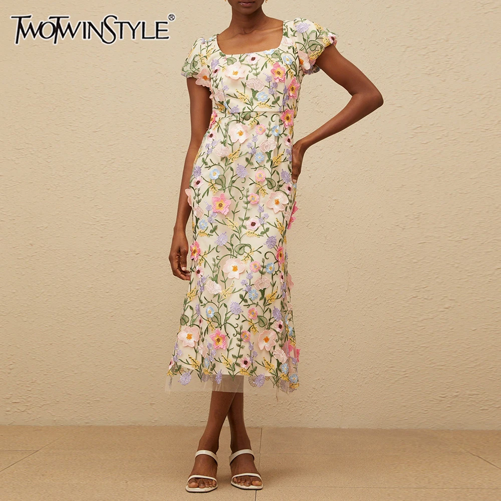 

TWOTWINSTYLE Элегантные платья с цветными блоками и вышивкой для женщин, женское платье с квадратным вырезом и короткими рукавами в стиле пэчворк