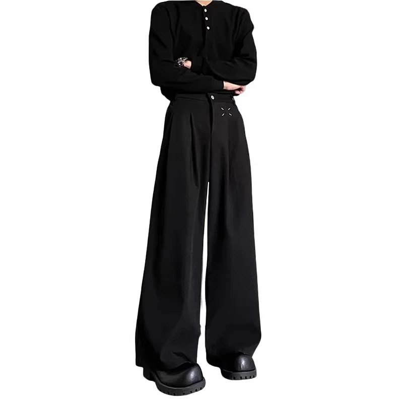 WTHT 패션 남성 단색 주름 루즈핏 아메리칸 스타일 팬츠 트렌디 신상 2025 여름 하이웨이스트 스트레이트 트라우저 2A0876