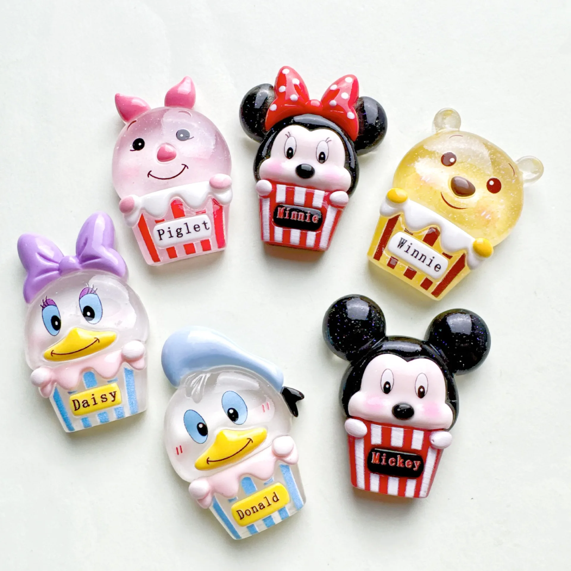 2 pçs acessórios de resina luminosa grande dos desenhos animados mickey personagem diy creme cola acessórios para o cabelo caso do telefone móvel lixo encantos