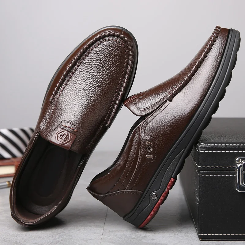 Mocasines de cuero genuino para Hombre, zapatos informales de negocios sin cordones, clásicos, suaves, transpirables, planos