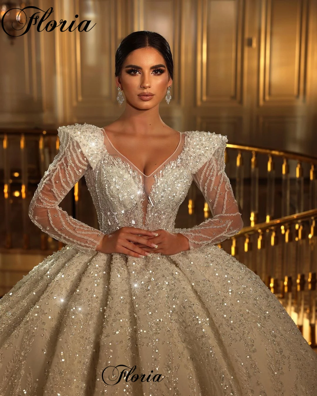 Luxury Beaded Wedding Dresses With Long Sleeves V-Neck Sparkly Wedding Gowns Chapel Brides Dress With Long Train Vestido Blanco