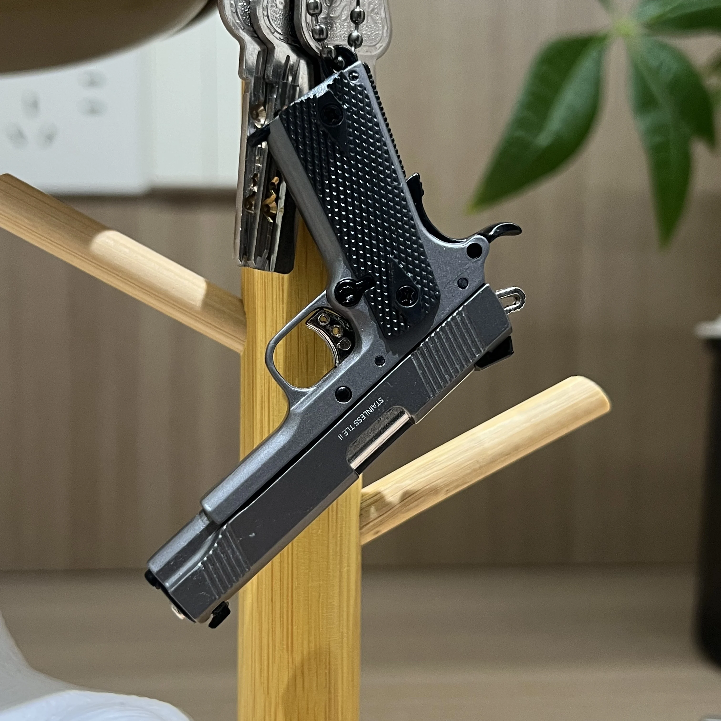 Nouveau 1:3 92f alliage Mini pistolet porte-clés 1911 modèle amovible pistolet Collection sac enfants adulte jouet cadeau pendentif