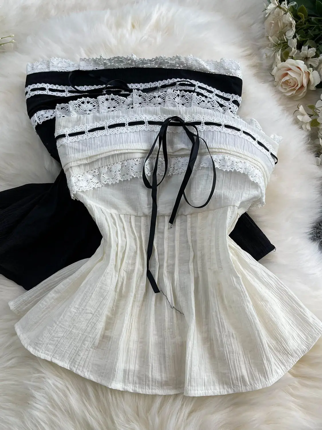 Women's White Bandeau Top Y2K Corset Top Vintage Elegant Off Shoulder Camisole Lace Patchwork Lace-up Tube Top for Women Summer