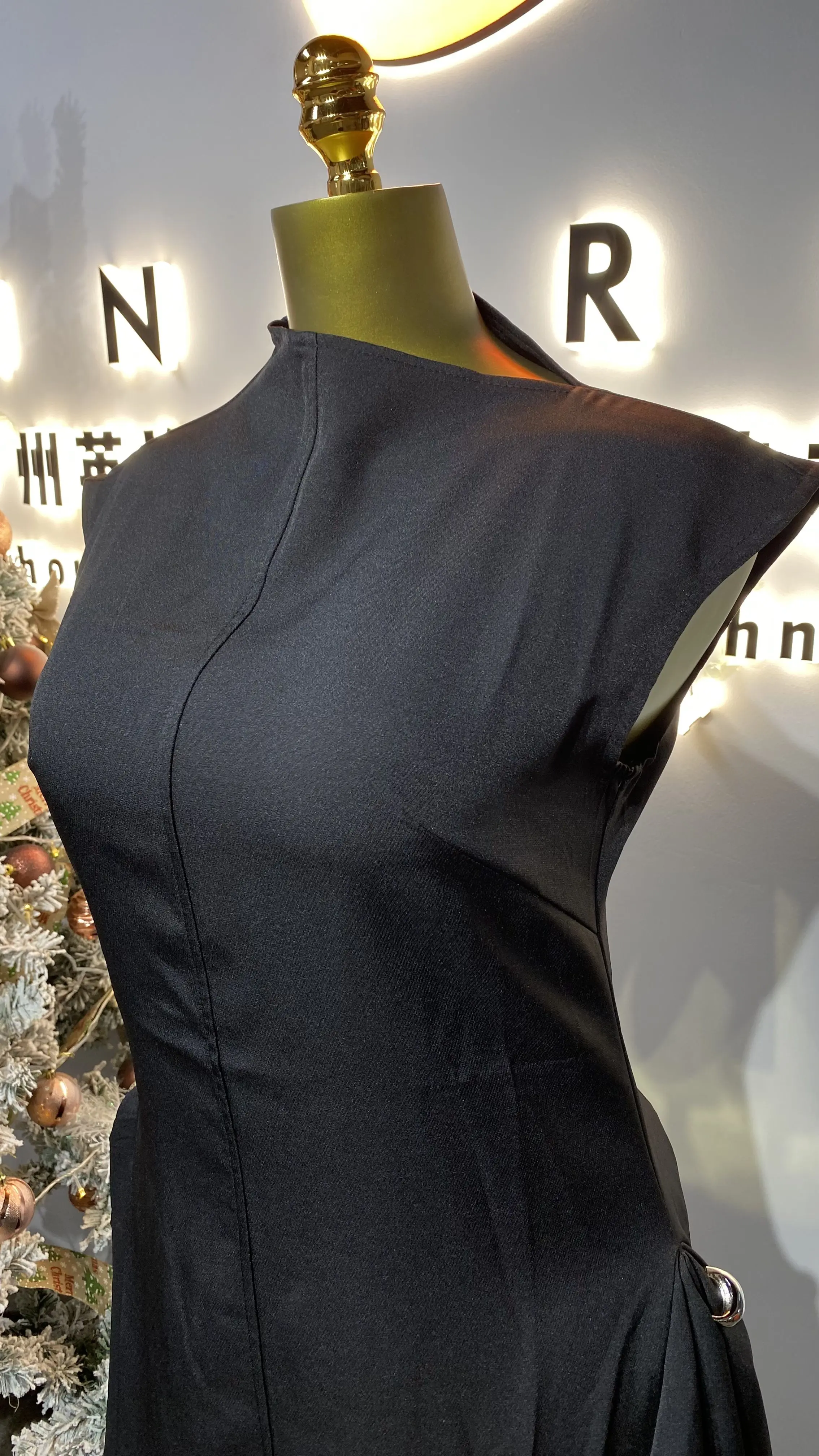 Hot-selling luxurious and beautiful dress, simple style, sleeveless elegant women's tea dress-GZXX248