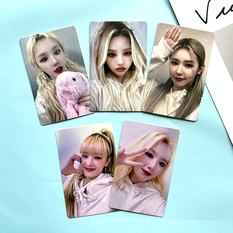 5pcs/set Kpop Idol Lomo Cards (G)I-DLE I LOVE Photocards Photo Card Postcard for Fans Collection