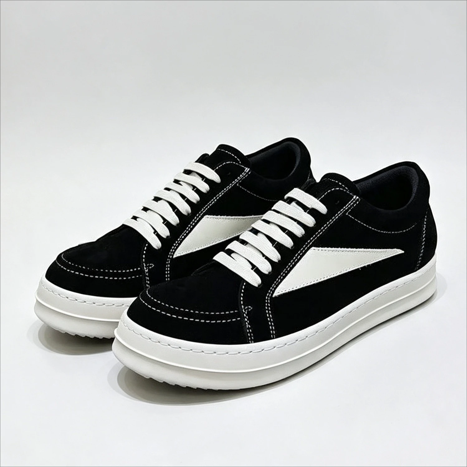 Luxury Couple Sneakers, Casual, Stylish, and Cool; Dopamine-inspired Casual Shoes; Master Craftsmanship; Brand Discount.