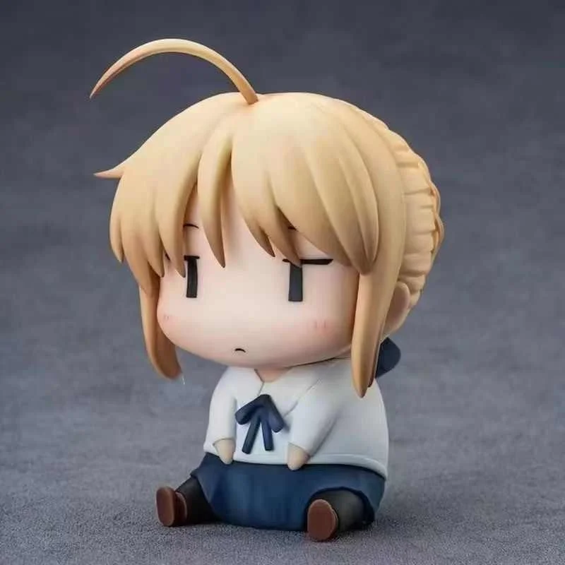 

10cm Q Version Sitting Saber Funny Face Fate/Stay Night Ubw Anime Action Figure Collectible Ornament Cute Fun Birthday Gift