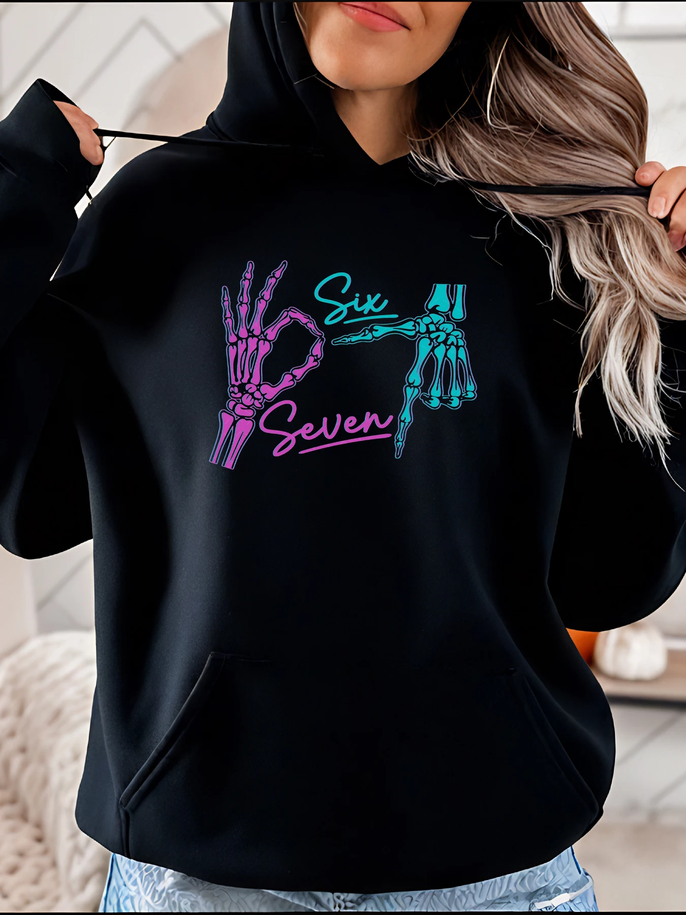 

Skeleton Hand Six Seven Print Hoodie Women's Casual Streetwear Fashion Sweatshirt for Halloween Party and Everyday Wear