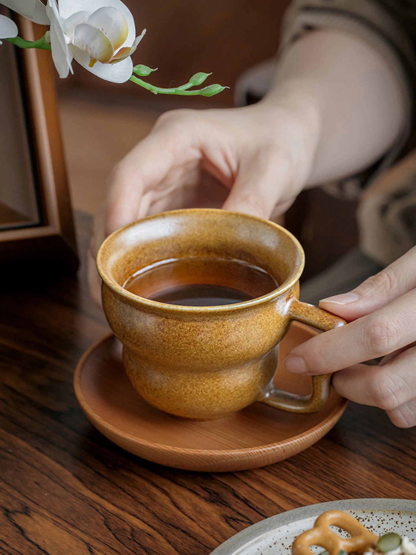 

Retro Spotted Japanese Sle Cerc Mugs Coffee Cups with Single Ear Handle by JOJOS L PD Straight Modern mat Design