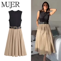 Vestido midi plisado con cinturón