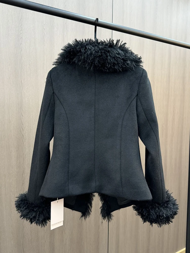 VGH Solid Spliced Fur Chic Coats For Women Large Lapel Long Sleeves Slimming Fashionable Streetwear Cardigan Jackets Female New