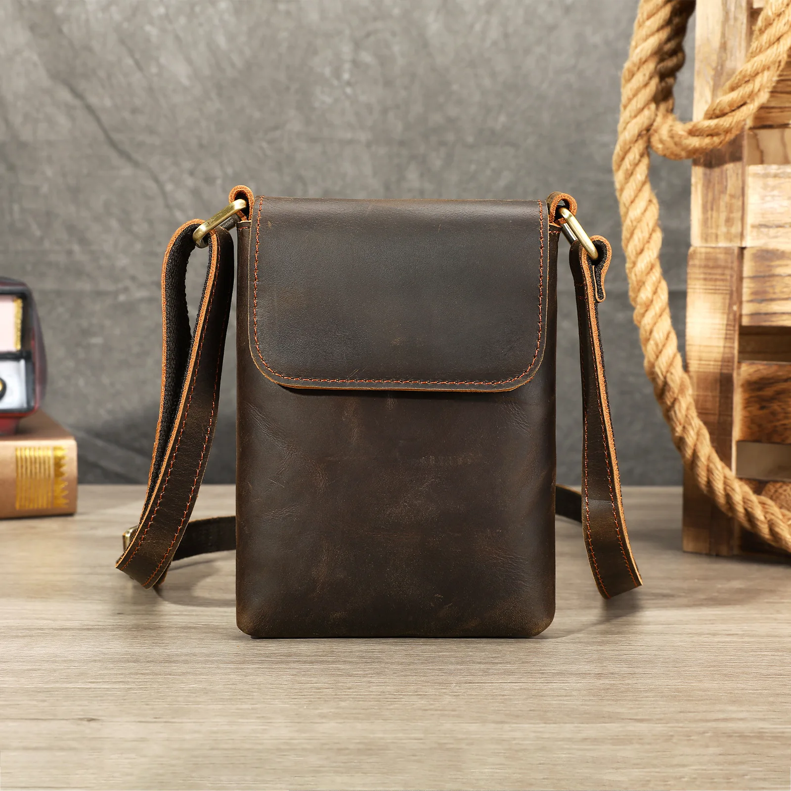 2026Wild Horse Leather Men's Bag - Genuine Leather Retro Casual Vertical Style Small Bag - High-end Simple Side-Opening Bag