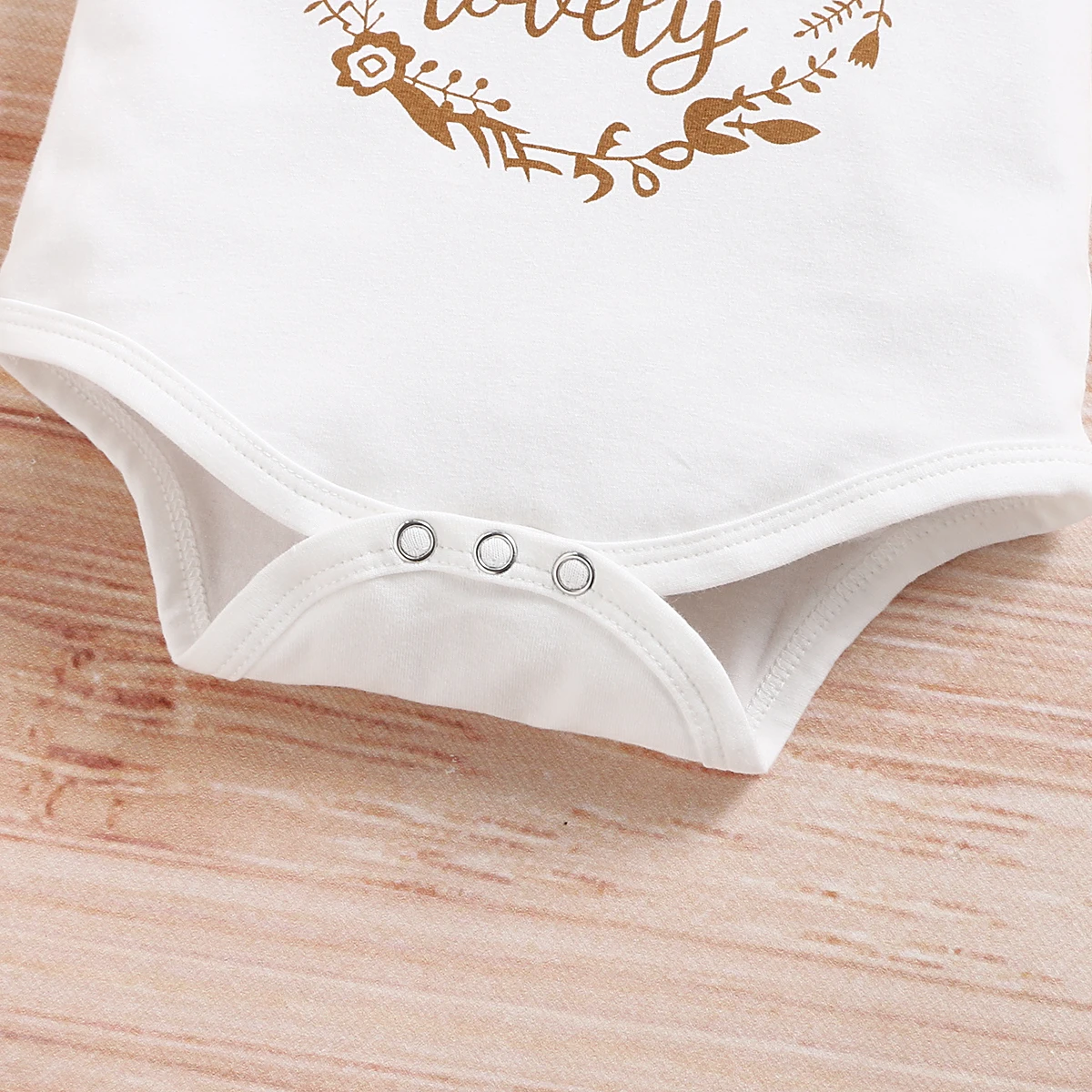 Newborn Baby Girl Romper White Short Sleeved Letter Printed Bodysuit Summer Jumpsuit Clothing for Toddler Girl 0-18 Months