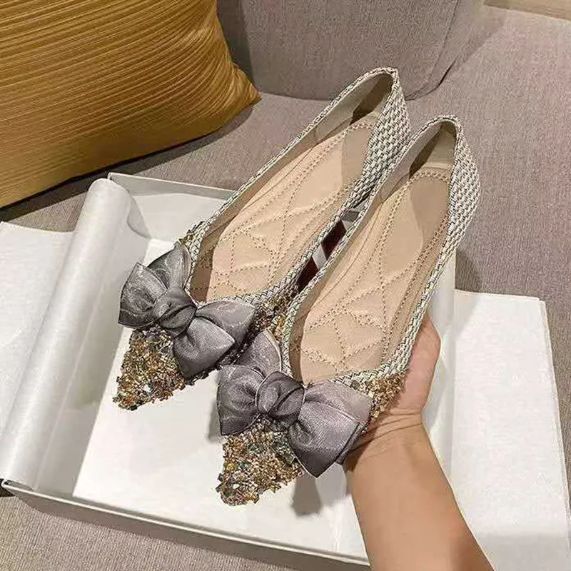 

2026 Fashion pointed-toe single shoes spring and autumn light water droplet rhinestone beautiful soft-soled women's shoes