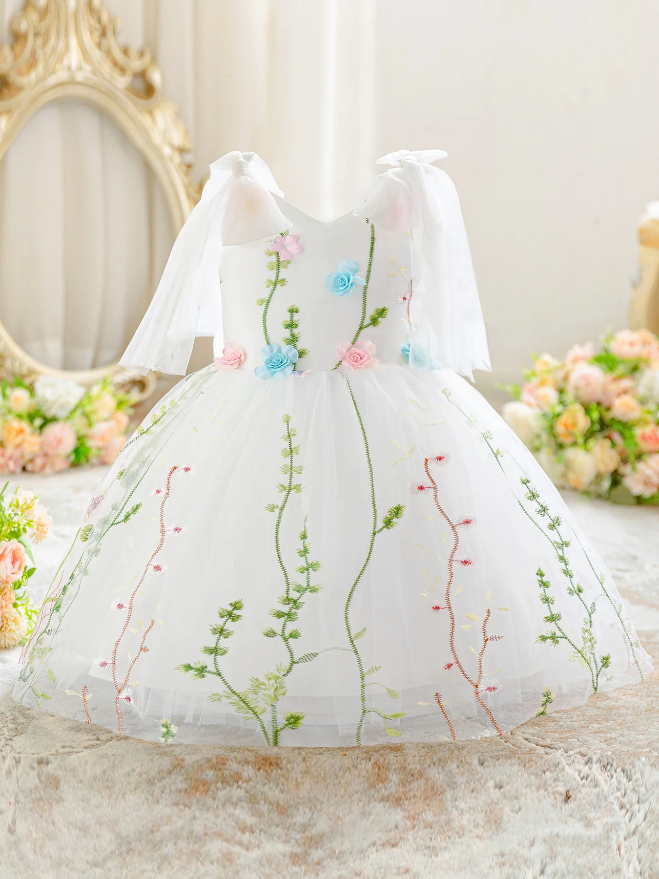 

Customized Flower Girl Dress Light Champagne Pearls Floral Appliques Long Sleeve For Wedding Birthday Prom Holy Communion Gown
