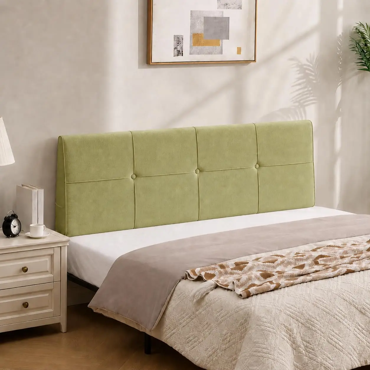 Full Size Headboard Featuring an Adjustable Height Design