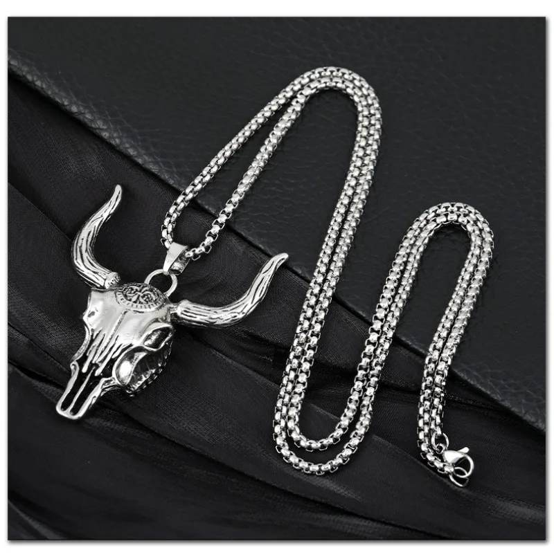 

Bull head skull titanium steel necklace, a powerful retro street Western bull bone punk pendant necklace