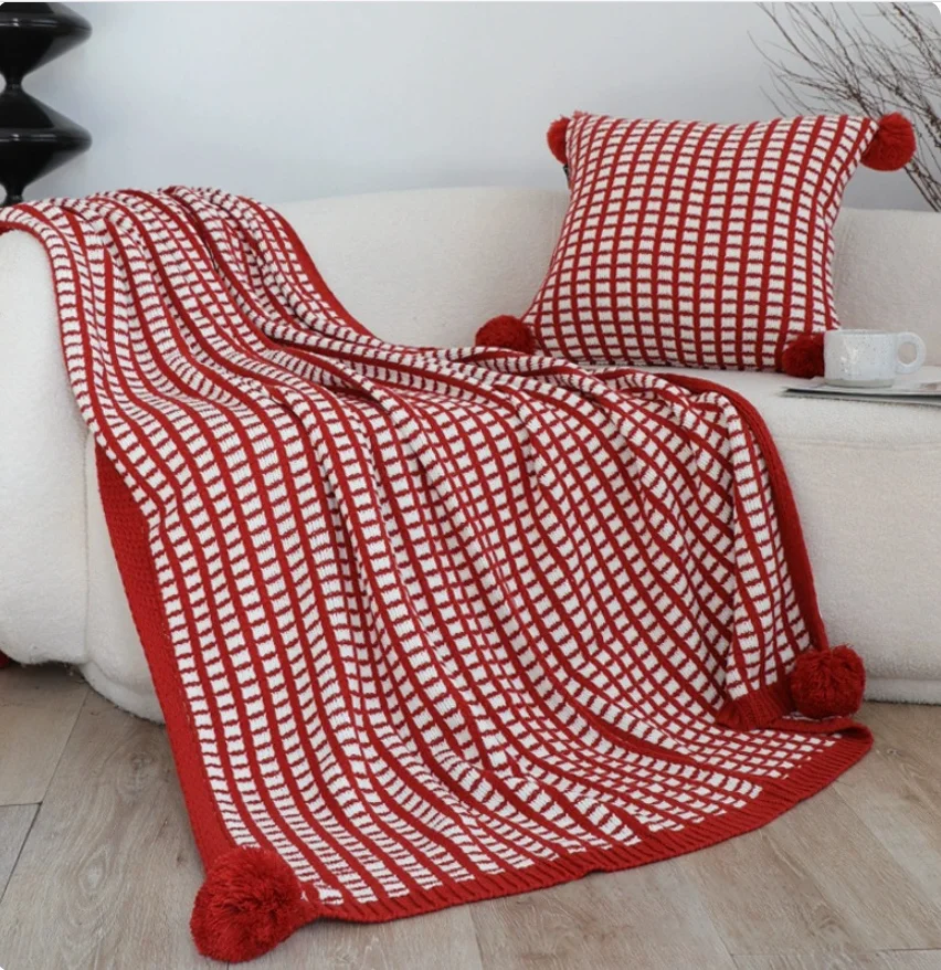 Christmas Red Pom Pom Knitted Throw Blanket, Sofa Cover for Living Room, Bed Runner for Bedroom, Festive Home Decor Nap Blanket