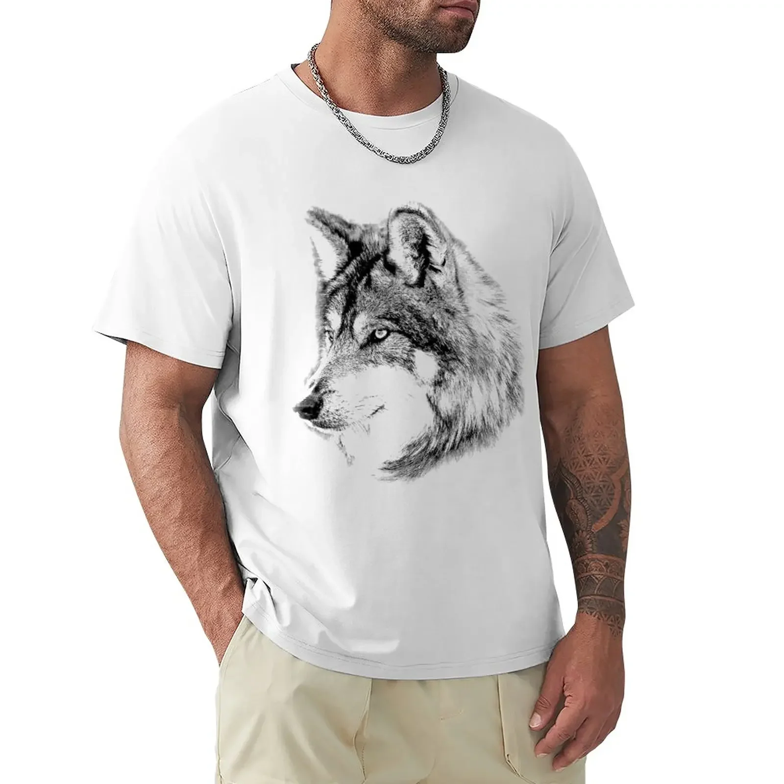 Wolf Face. Majestic Wolf Gazes Into The Distance. T-Shirt customs animal prinfor boys summer clothes men graphic t shirts