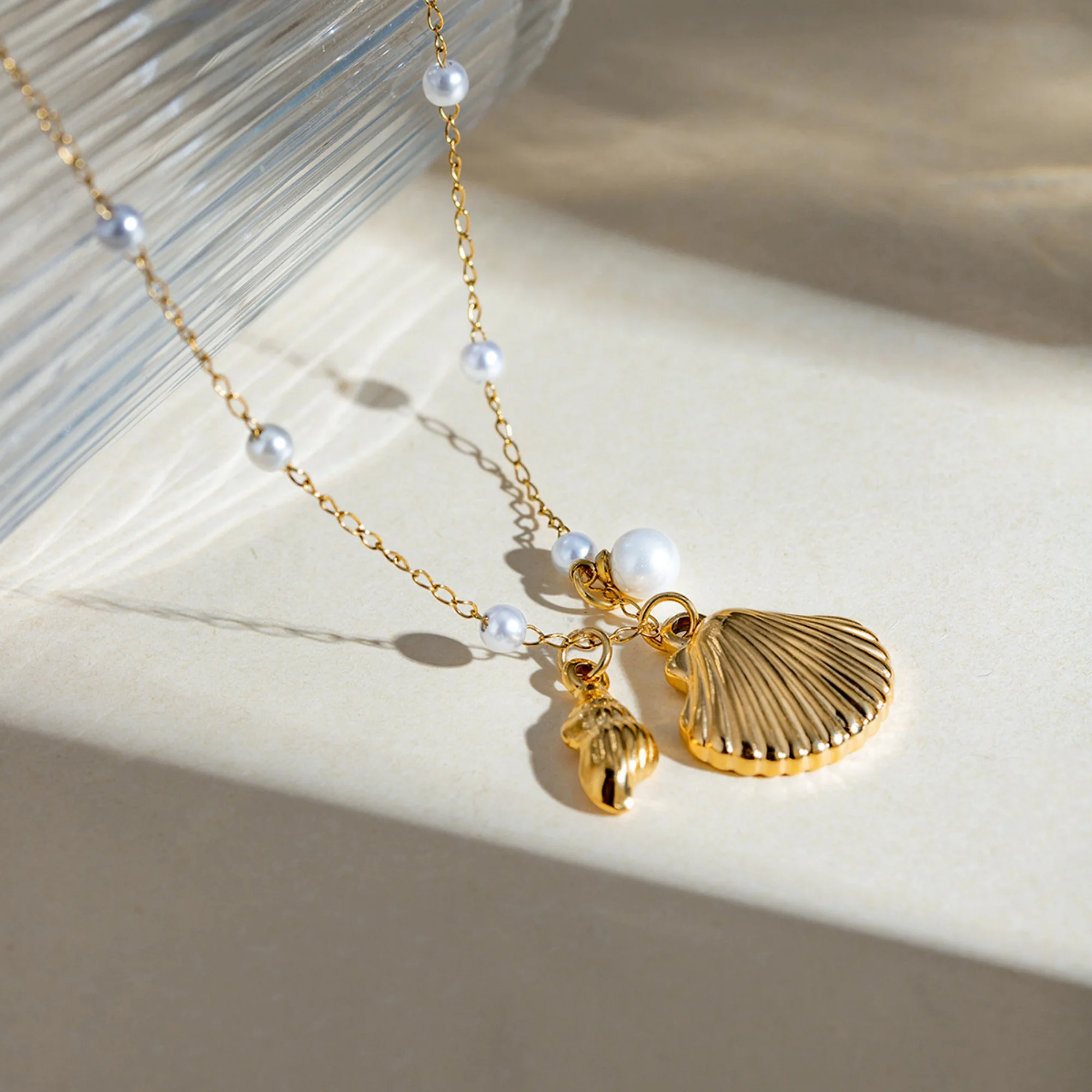 

Summer Beach Necklace with Shell & Starfish Charm, 18K Gold Plated Stainless Steel Jewelry