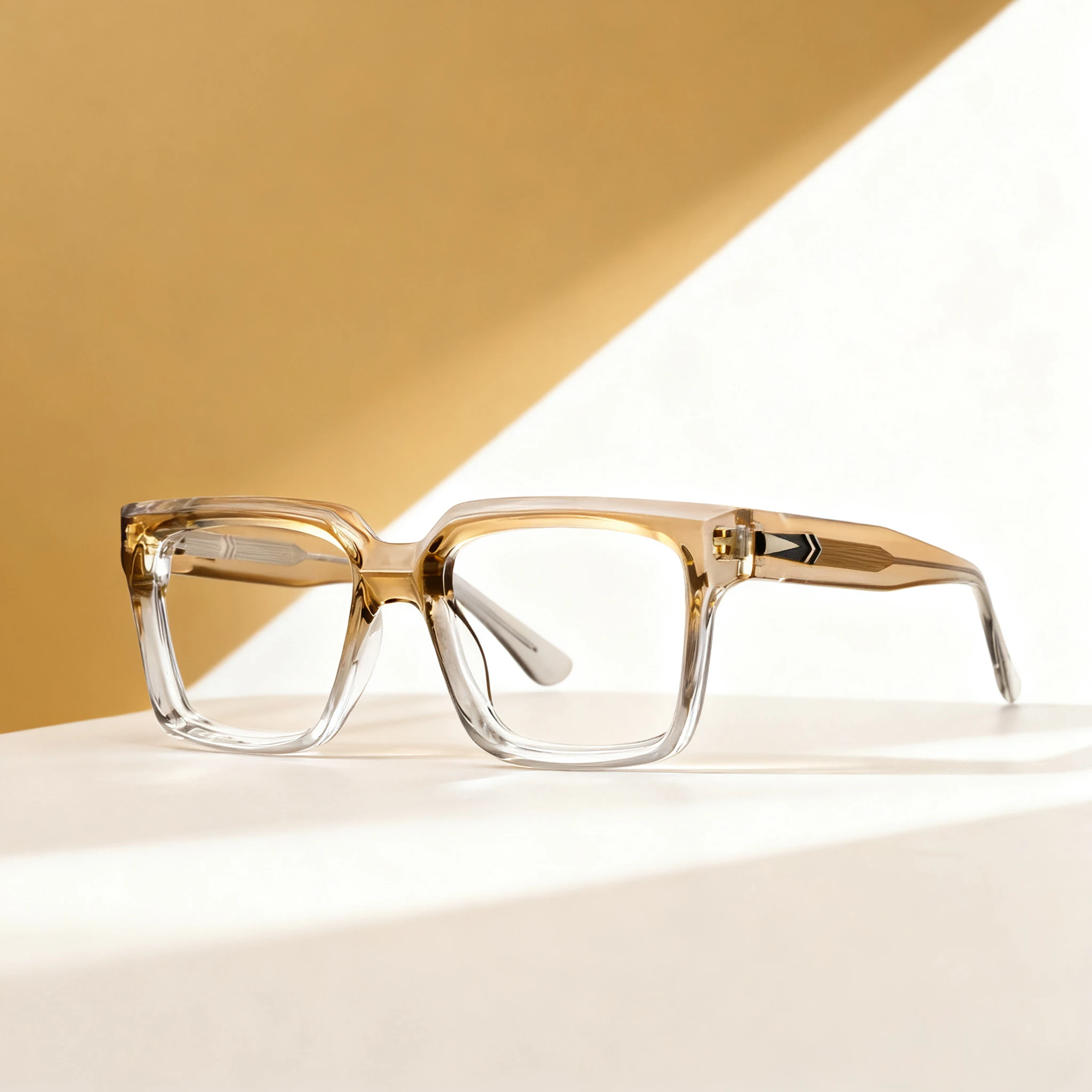 FYTOO Unisex Light Brown Gradient Square Glasses Classic Elegant, Fit Daily/Business, Elevates Style Easily Durable Plastic.