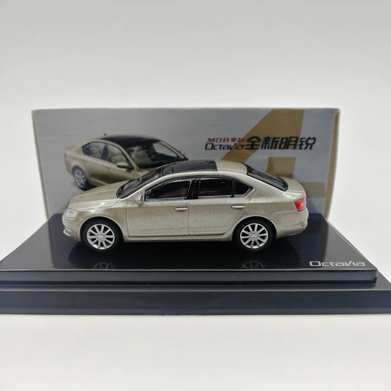 

Литые модели автомобилей Skoda Octavia масштаба 1:64, Коллекционные сувениры