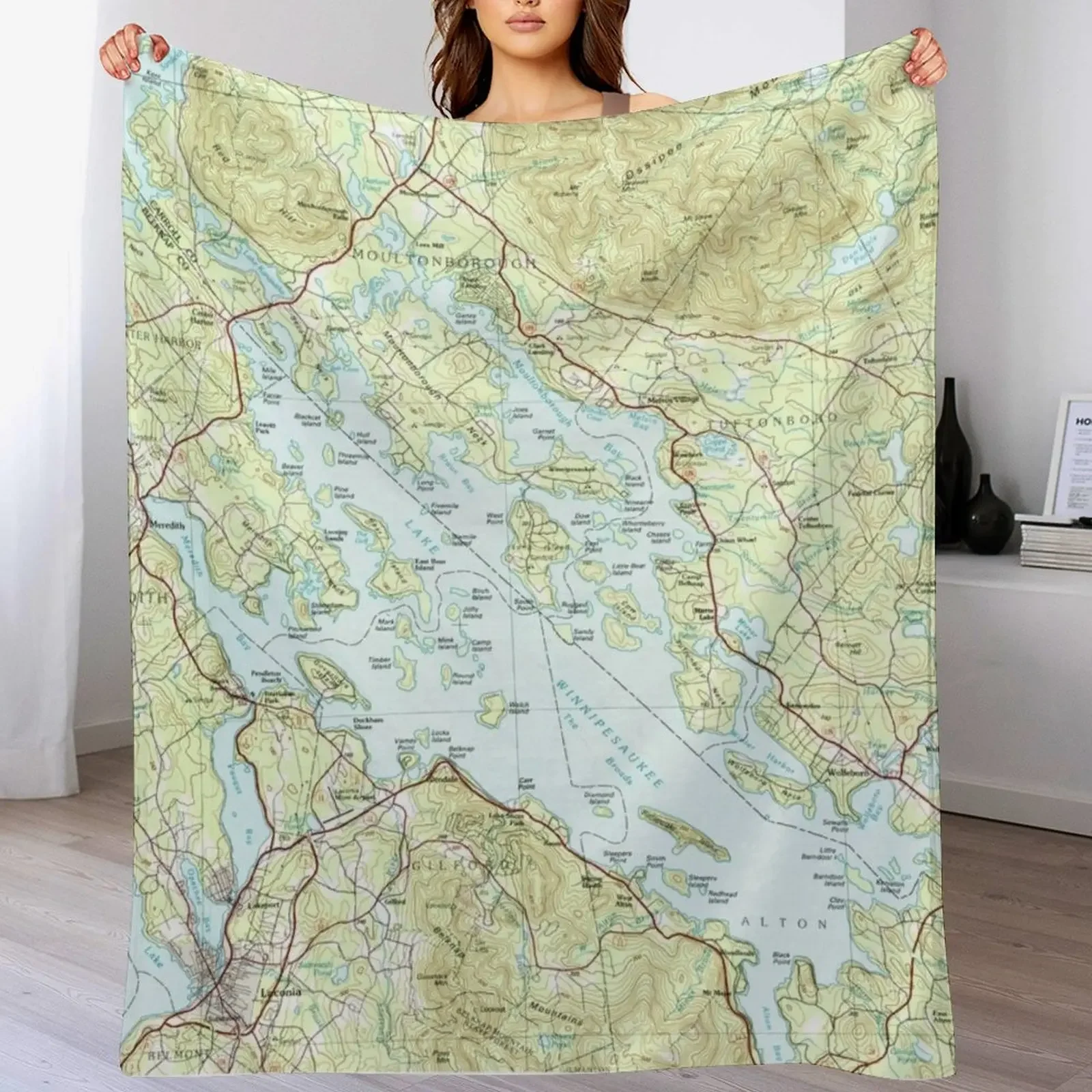 

Lake Winnipesaukee Map (1986) Throw Blanket Warm Plush Fuzzy Blanket for Living Room