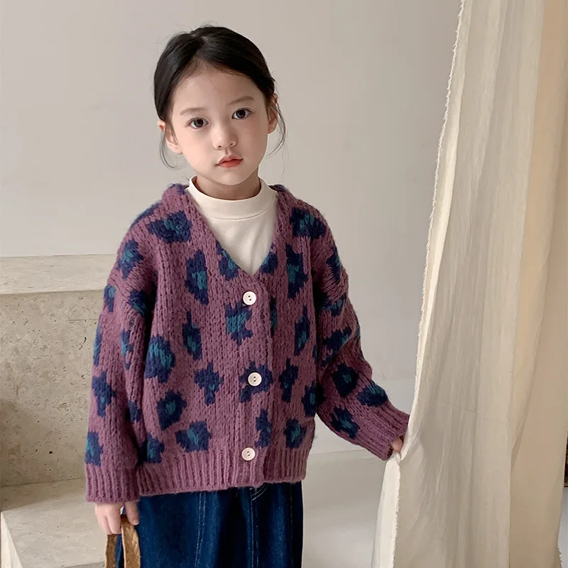

2025 Autumn Vintage Korean Trendy Kids Girl Leopard Knit Cardigan Coat V-neck Single Breasted Loose Casual Knitwear Blends 1-7Y