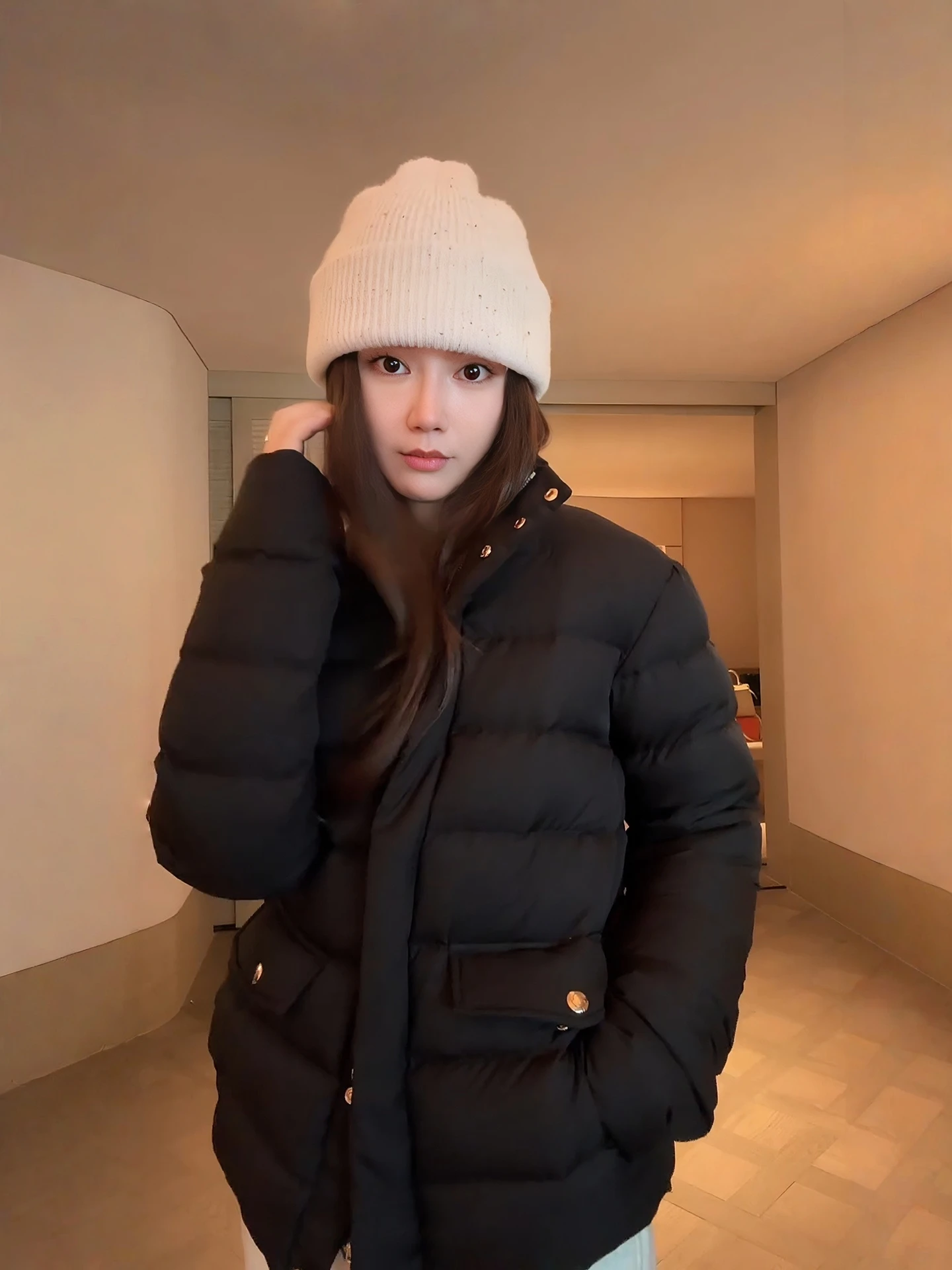 

Женская зимняя куртка из гусиного пуха с воротником-стойкой на пуговицах, теплая, в клетку, с ребристой отделкой, уличный стиль