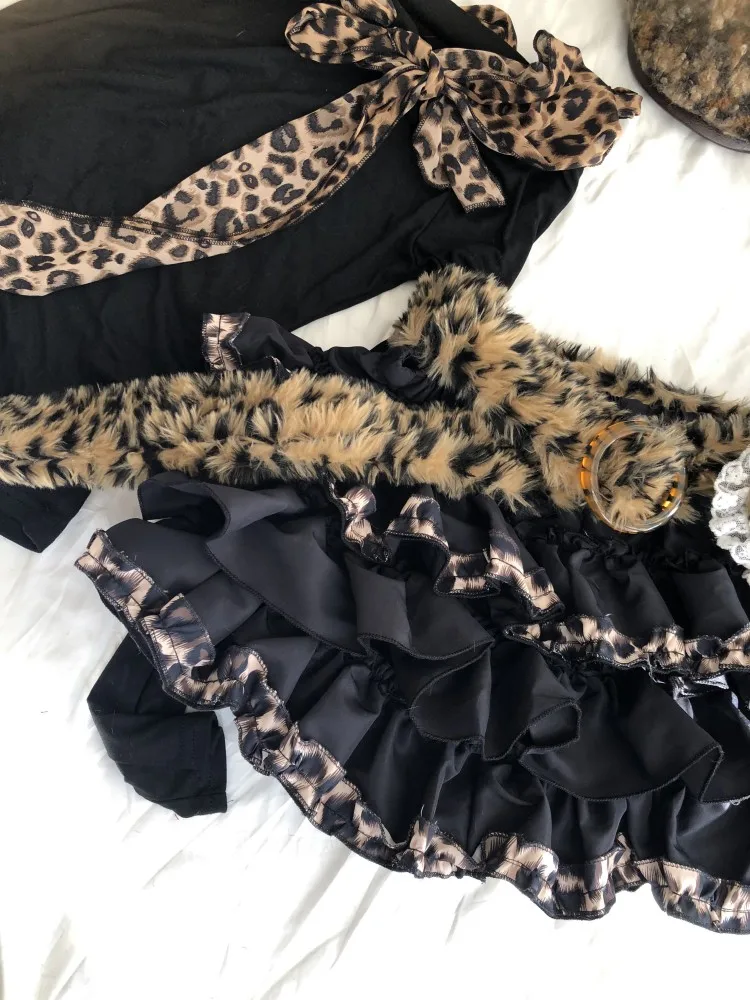 تنورة قصيرة بطبعة الفهد بتصميم أصلي مع تنورة نصفية مضادة للضوء وسراويل أمان متضمنة تنورة قصيرة من Subculture #3